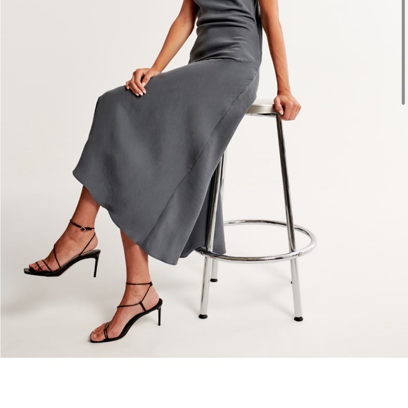 NWT Abercrombie High Neck Maxi dress - Picture 6 of 8